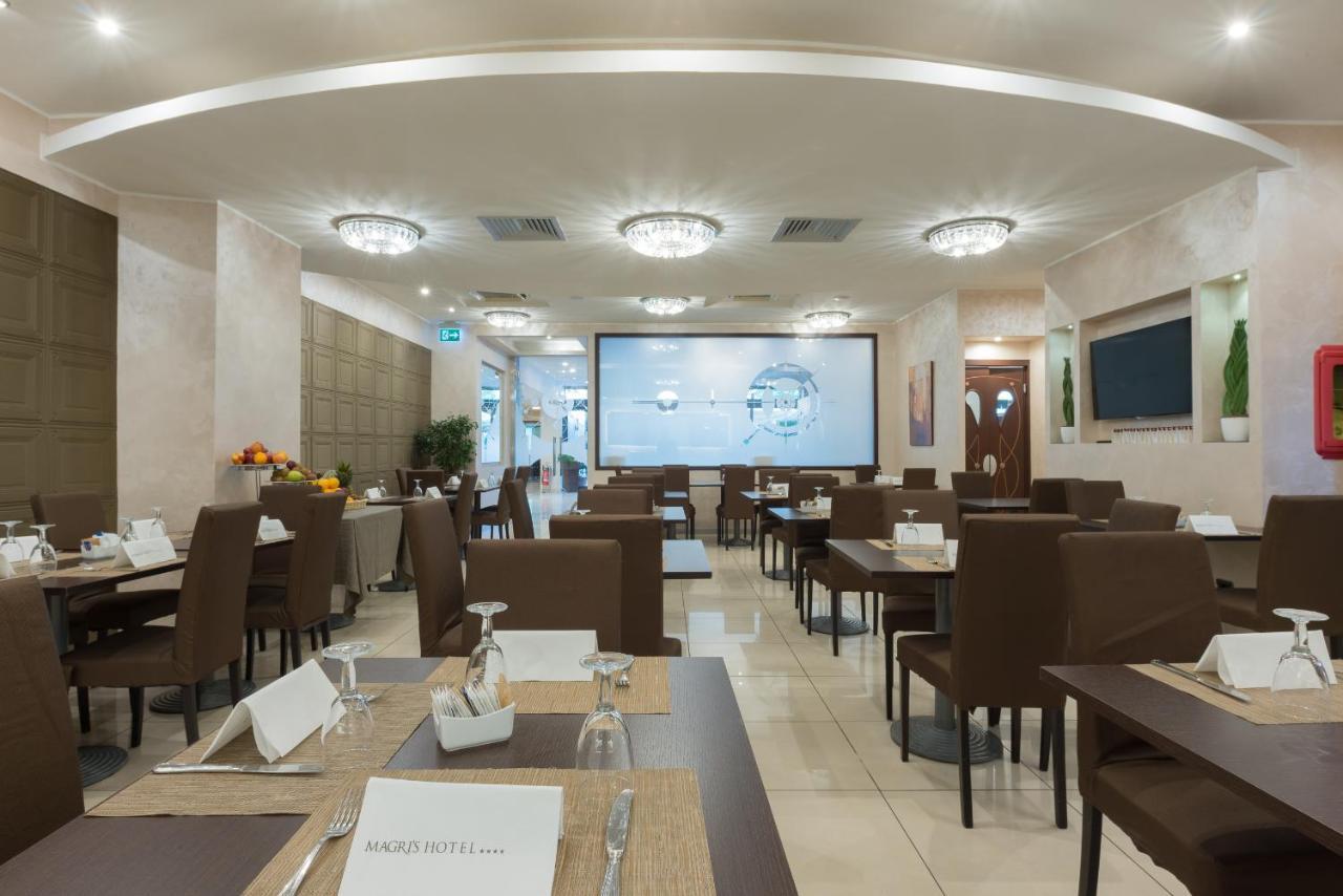 Magri's Hotel Napels Buitenkant foto