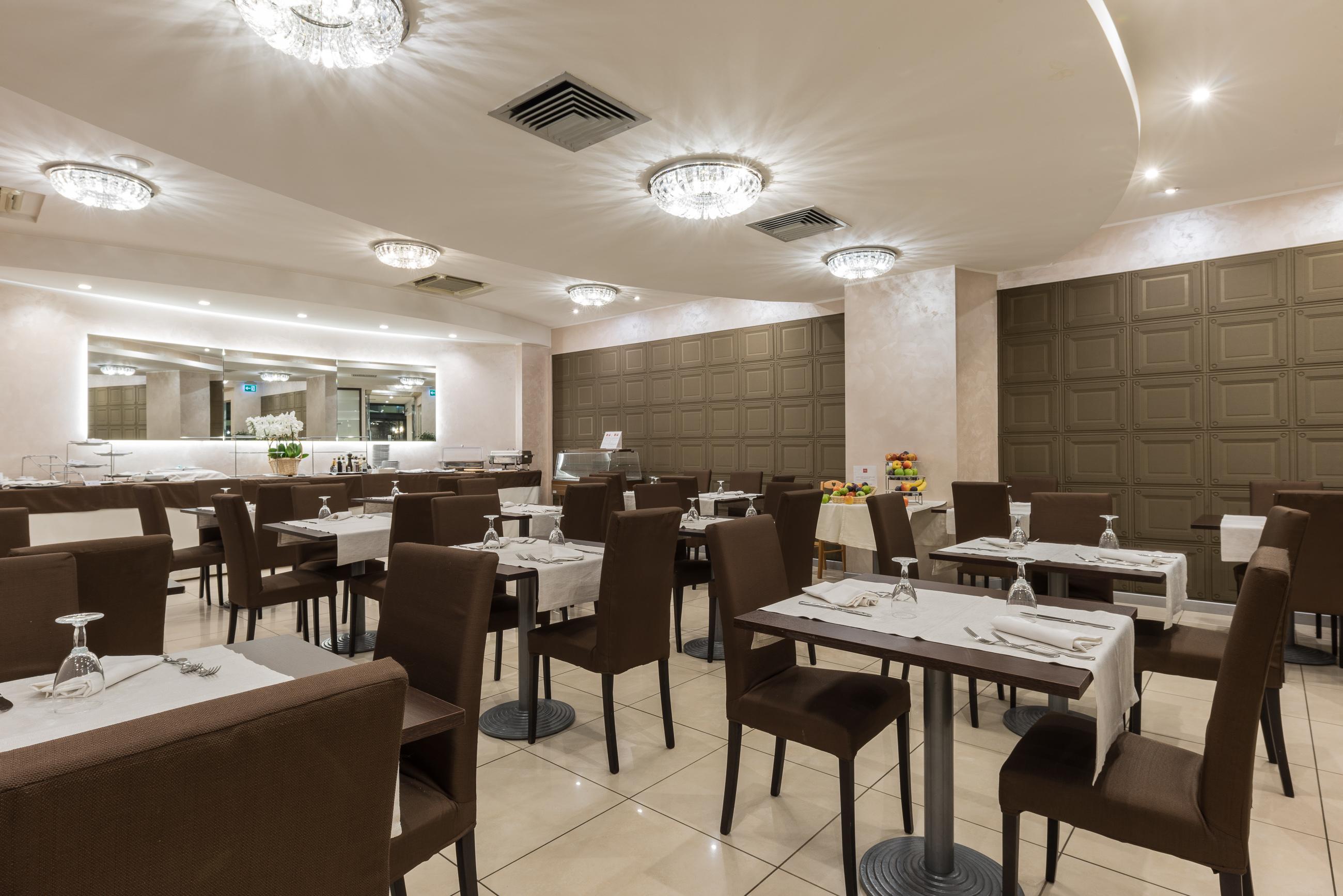 Magri's Hotel Napels Buitenkant foto