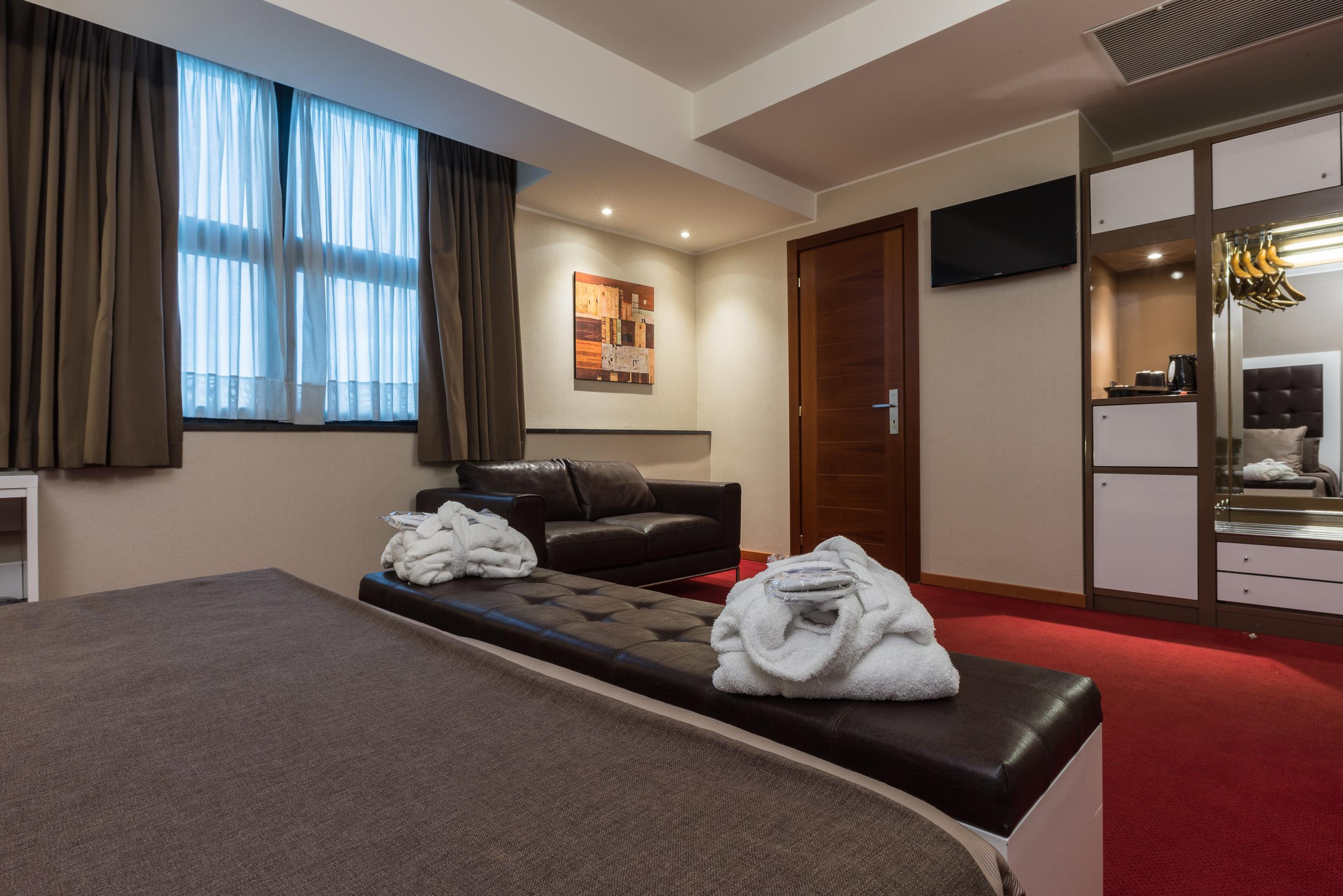 Magri's Hotel Napels Buitenkant foto