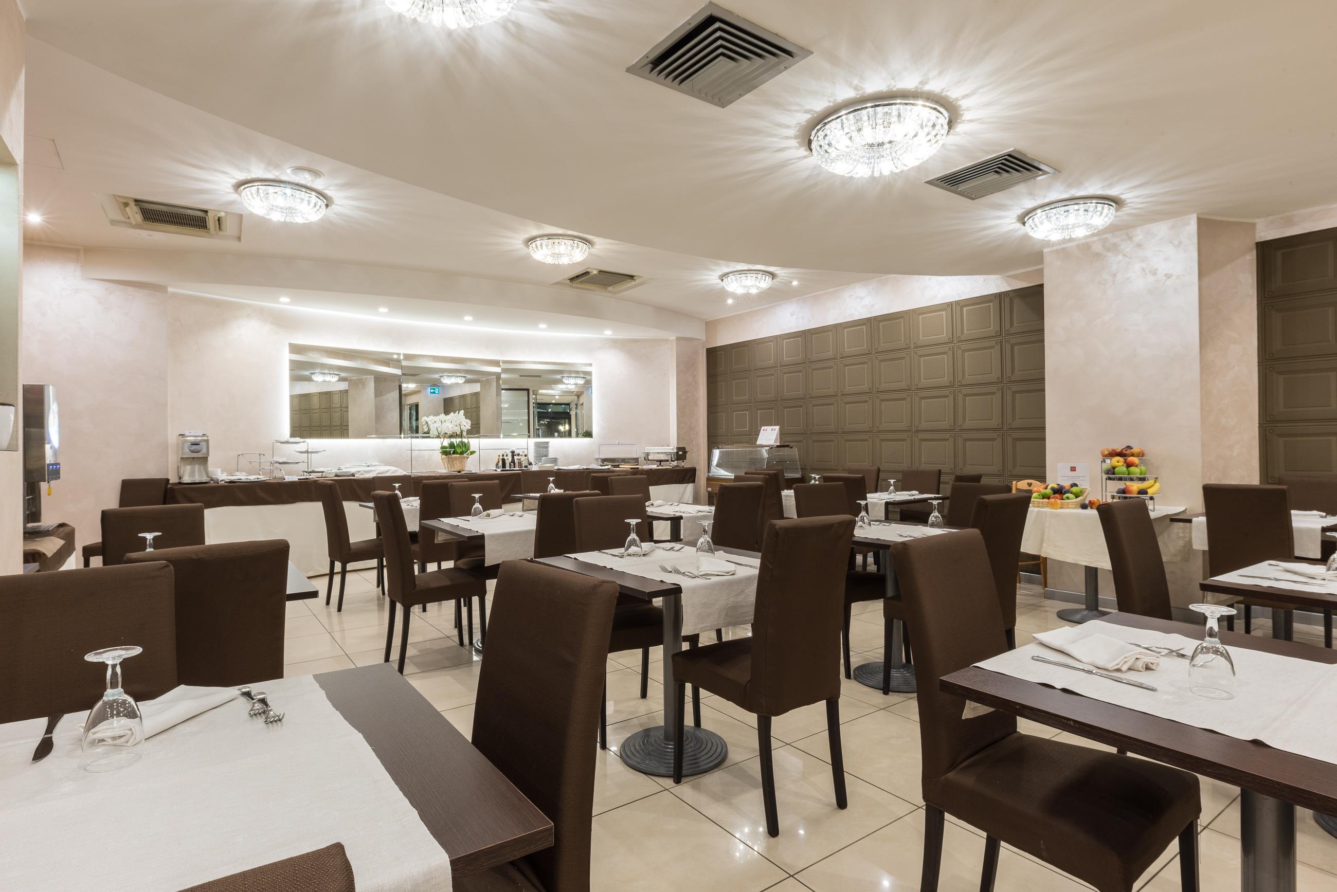 Magri's Hotel Napels Buitenkant foto