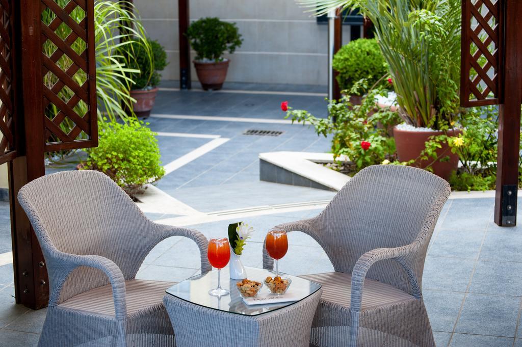 Magri's Hotel Napels Buitenkant foto